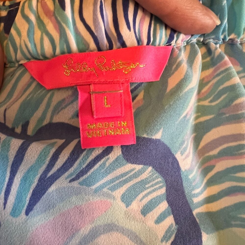 Lilly Pulitzer Women's Lizzie Top Bermuda Blue Fishful Thinking Engineer… - Picture 4 of 13